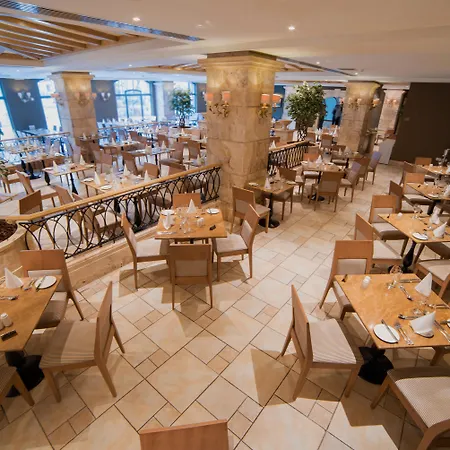 Hotel Maritim Antonine & 4*
