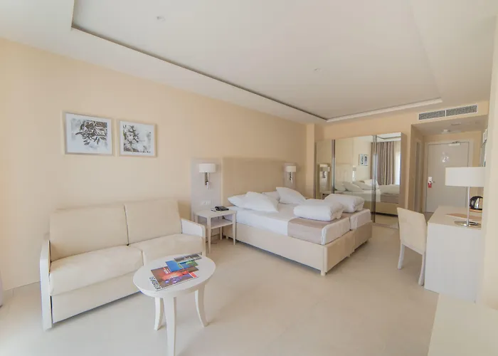 Maritim Antonine & 4*