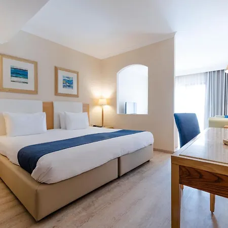 Maritim Antonine &