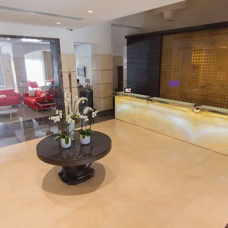 Maritim Antonine Hotel&spa 4*