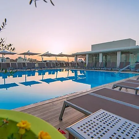 Maritim Antonine Hotel&spa 4*