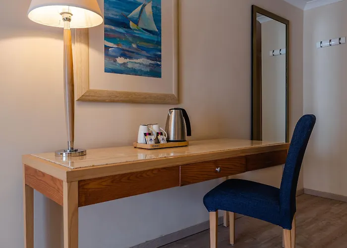 Hotel Maritim Antonine & 4*