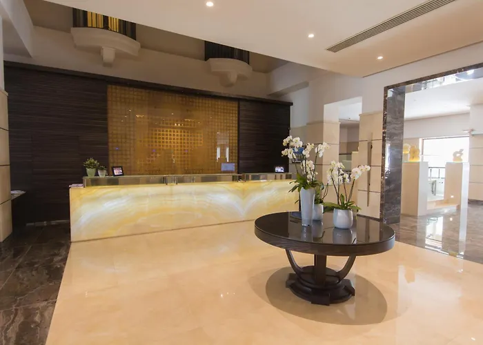 Hotel Maritim Antonine &