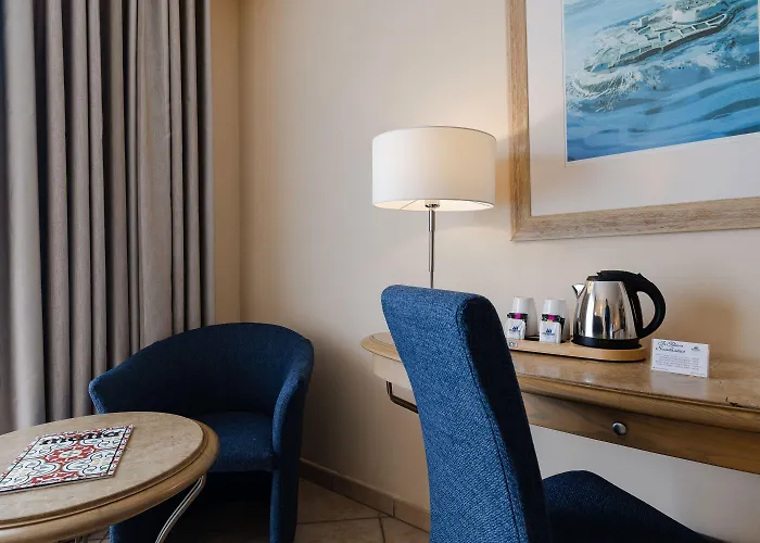 Maritim Antonine & Hotel 4*