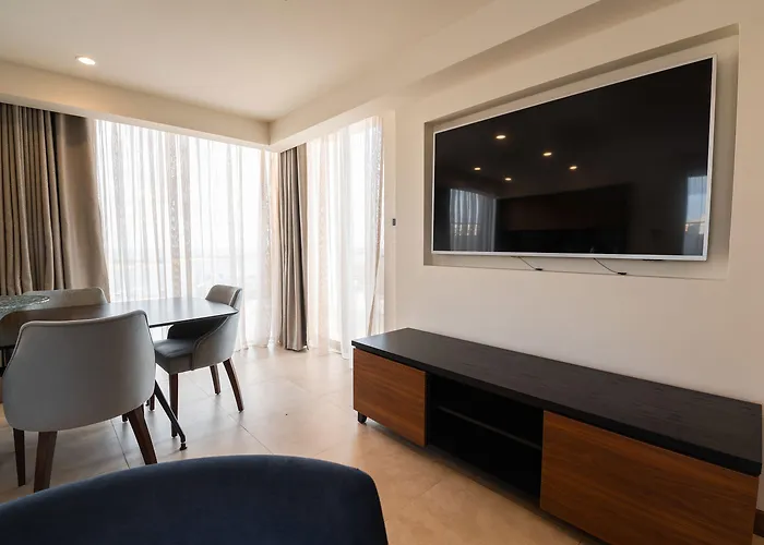 Maritim Antonine & Hotel 4*